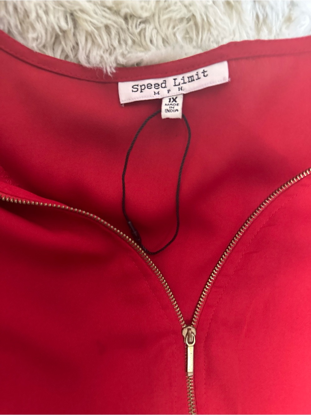 Plus-Size Red Zip Front Short Sleeve Blouse with Shoulder Button Detail - Picture 4 of 5